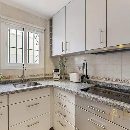 Apartamento A 200 Metros De La Playa De Apartment